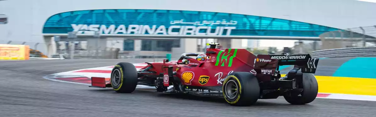 The Ferrari SF21 with green Mission Winnow branding.